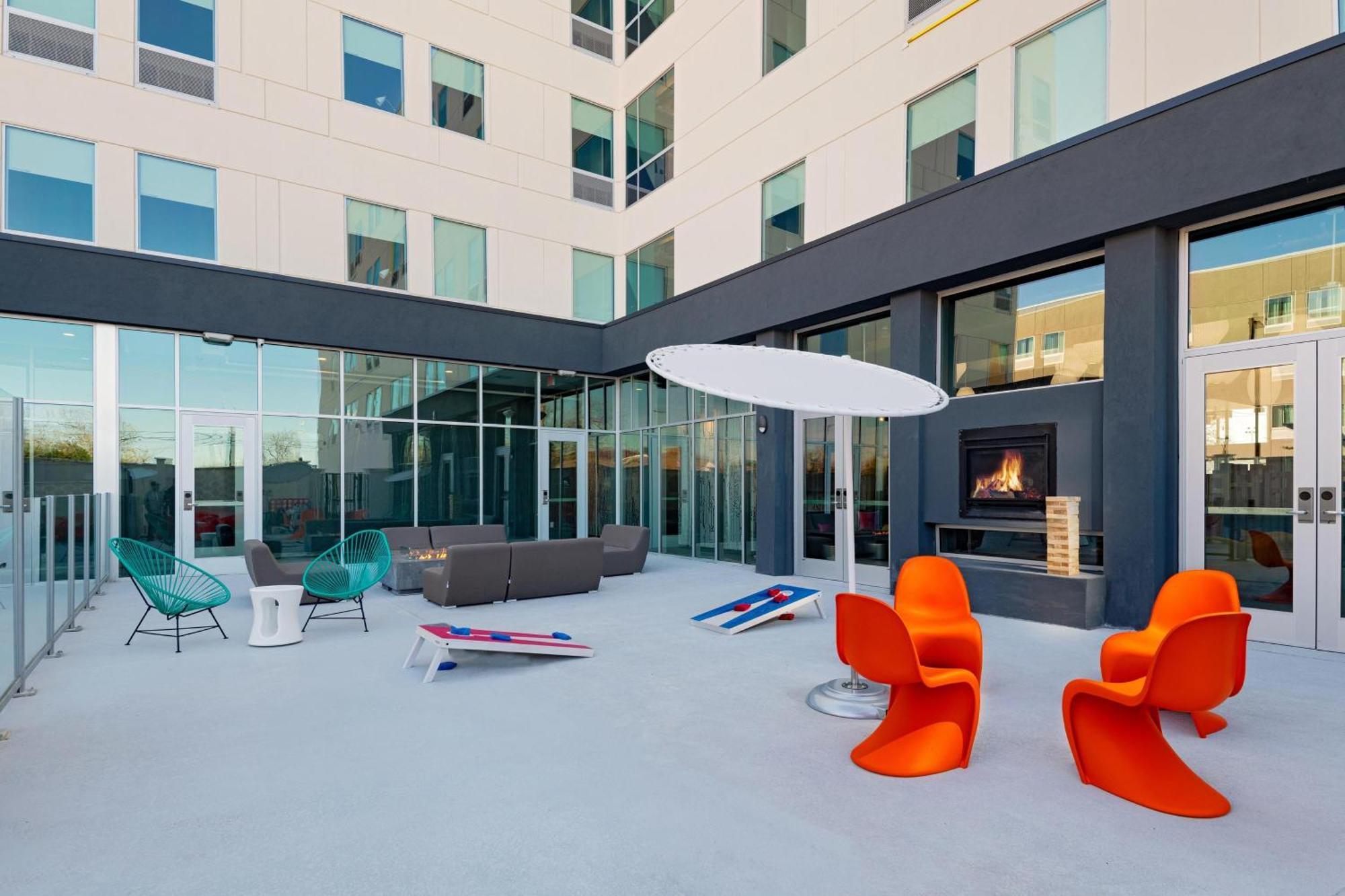 Aloft Waco Downtown Hotel Buitenkant foto