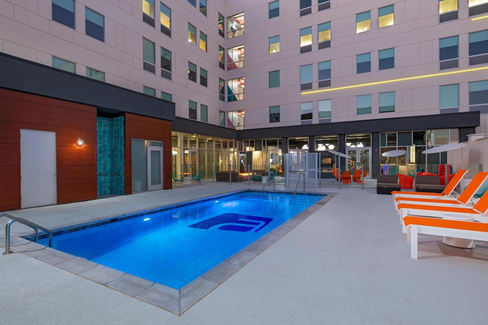 Aloft Waco Downtown Hotel Buitenkant foto